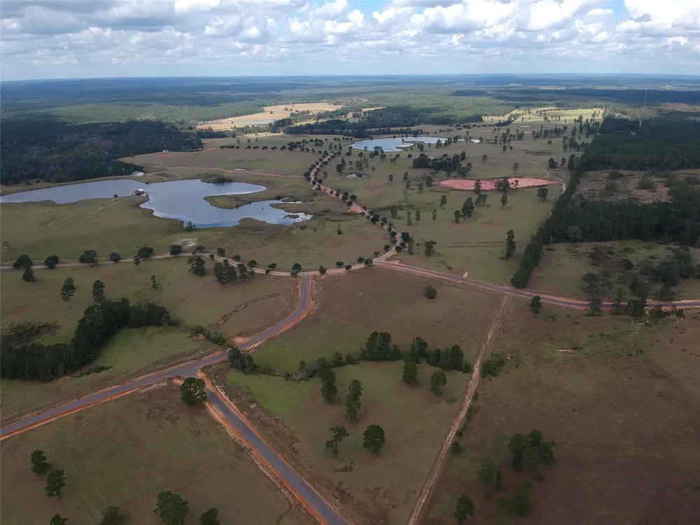 Lakeland Loop Lot 74 Hillister, TX 77624