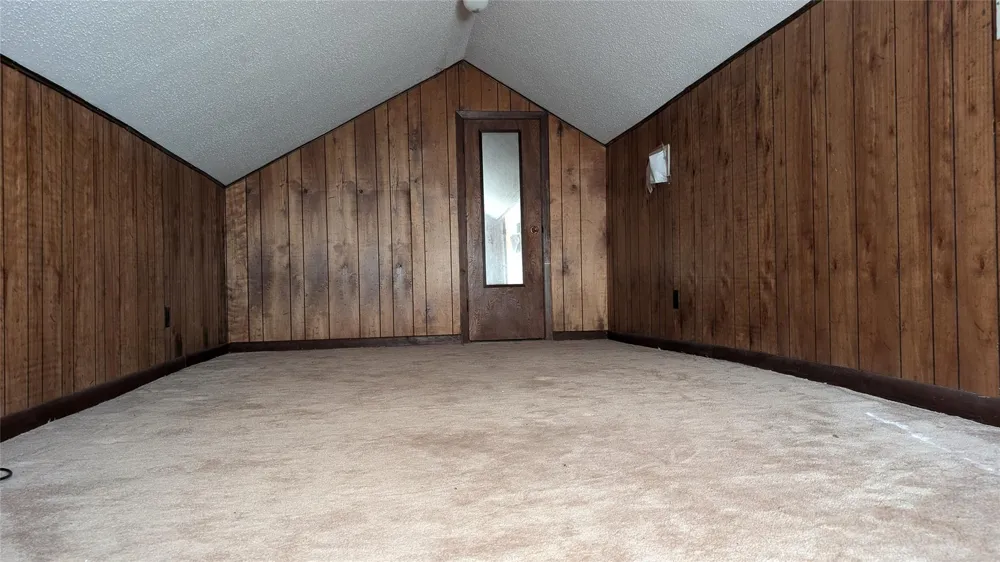 811 County Road 230 Wharton, TX 77488