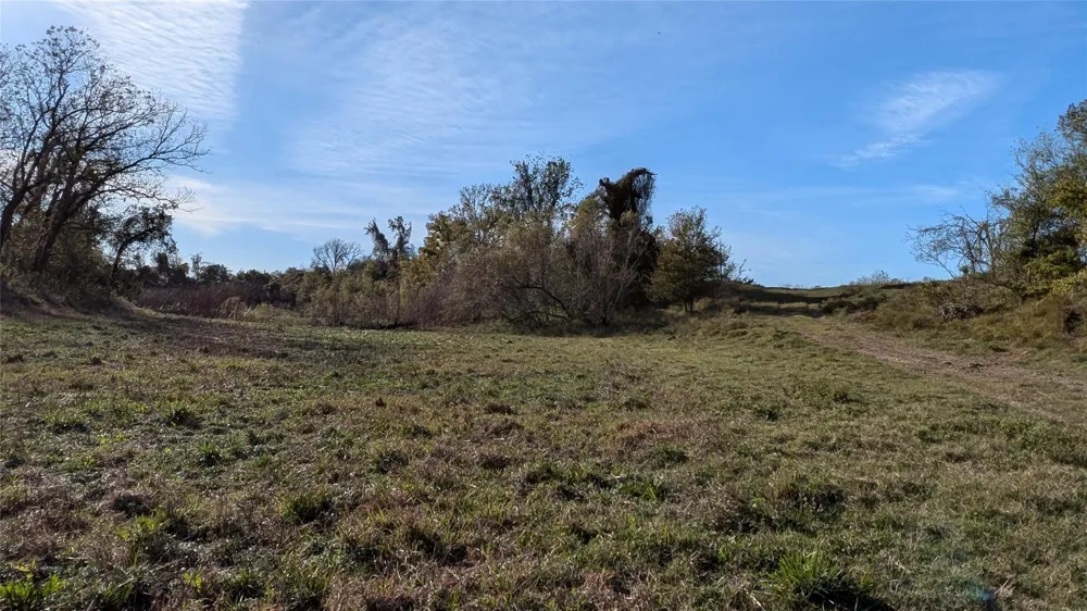 811 County Road 230 Wharton, TX 77488