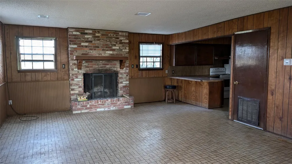 811 County Road 230 Wharton, TX 77488