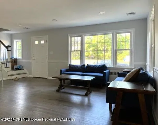 742 Myrtle Avenue West Allenhurst, NJ 07711