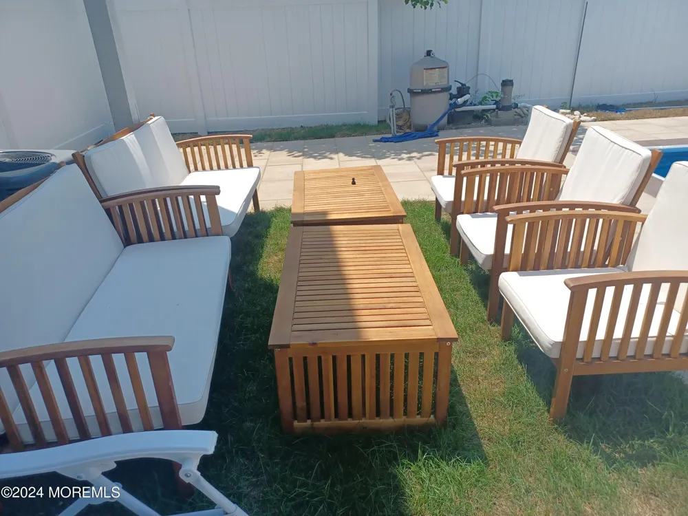 742 Myrtle Avenue West Allenhurst, NJ 07711