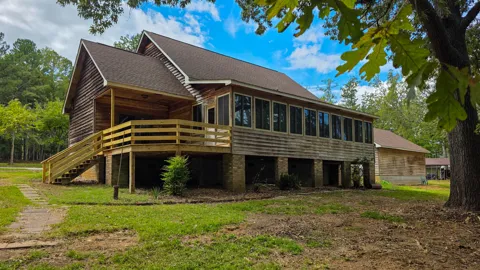 1179 Lakeside Drive