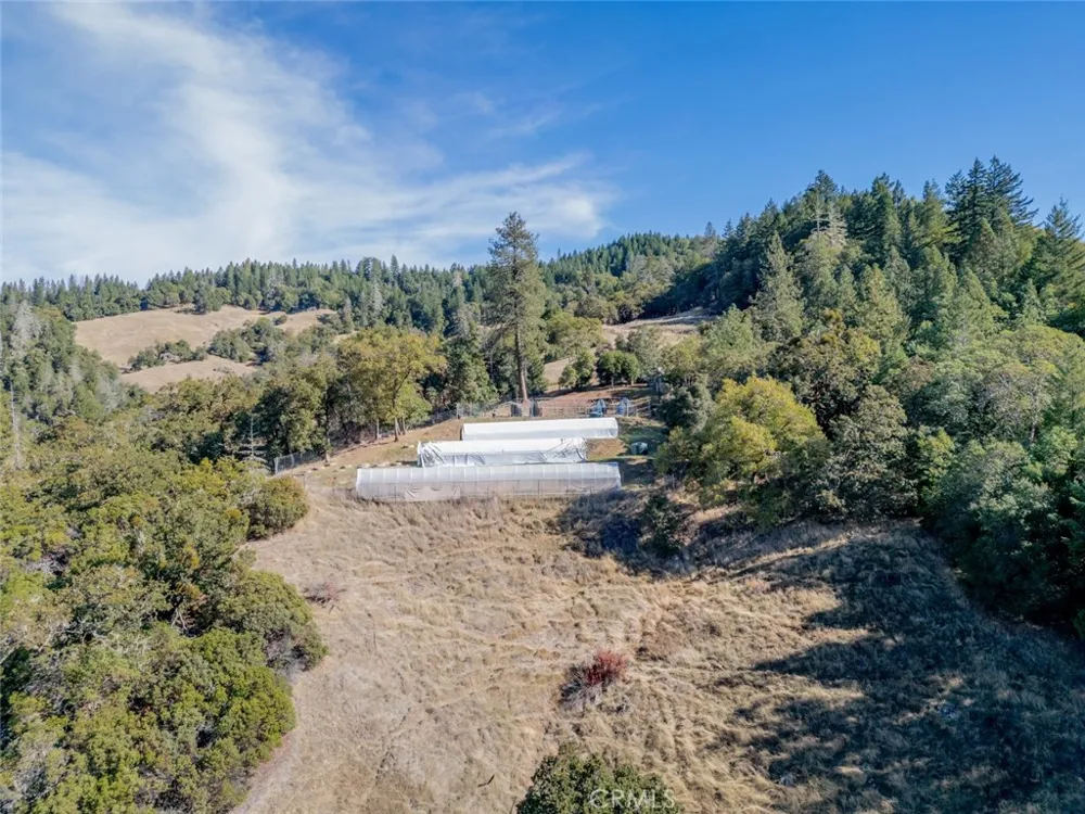 18225 Scenic Drive Redwood Valley, CA 95470