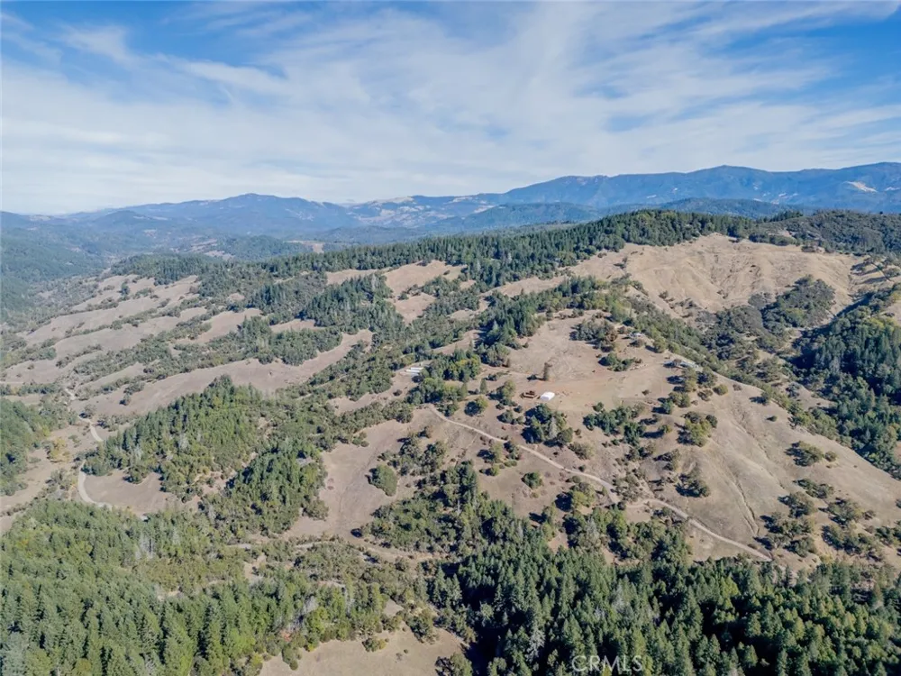 18225 Scenic Drive Redwood Valley, CA 95470