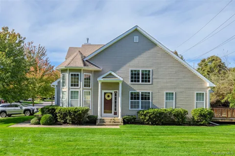 48 Avery Lane