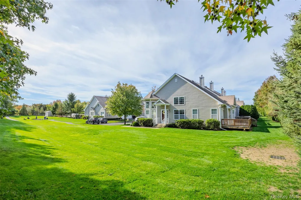 48 Avery Lane Miller Place, NY 11764