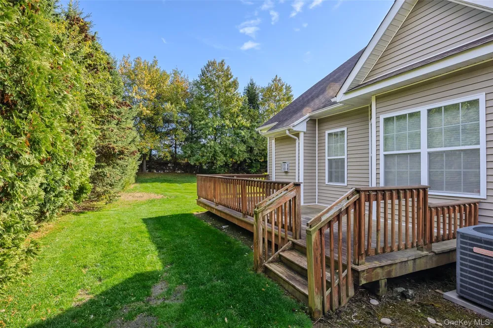 48 Avery Lane Miller Place, NY 11764