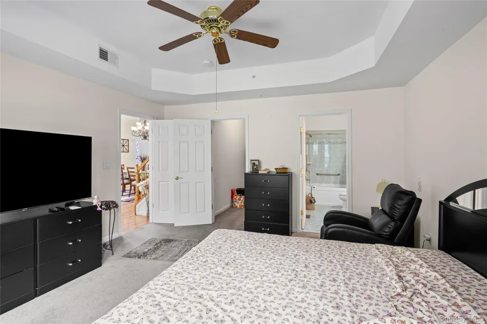 48 Avery Lane Miller Place, NY 11764