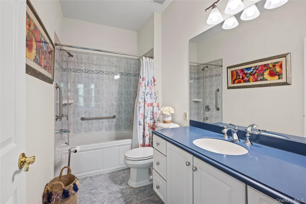 48 Avery Lane Miller Place, NY 11764