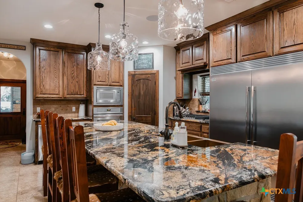 436 Jentry Road Inez, TX 77968