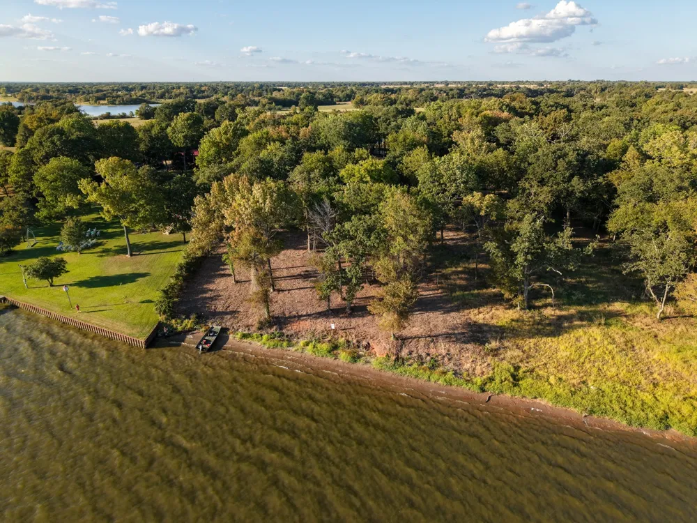 367 PR 5826 Groesbeck, TX 76667