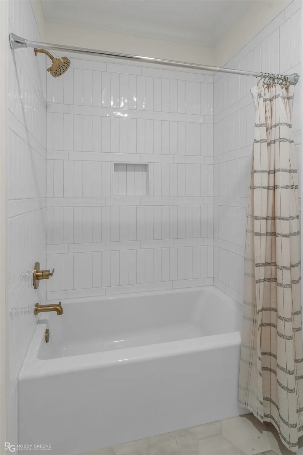 75 Turtle Creek Drive Benton, LA 71006