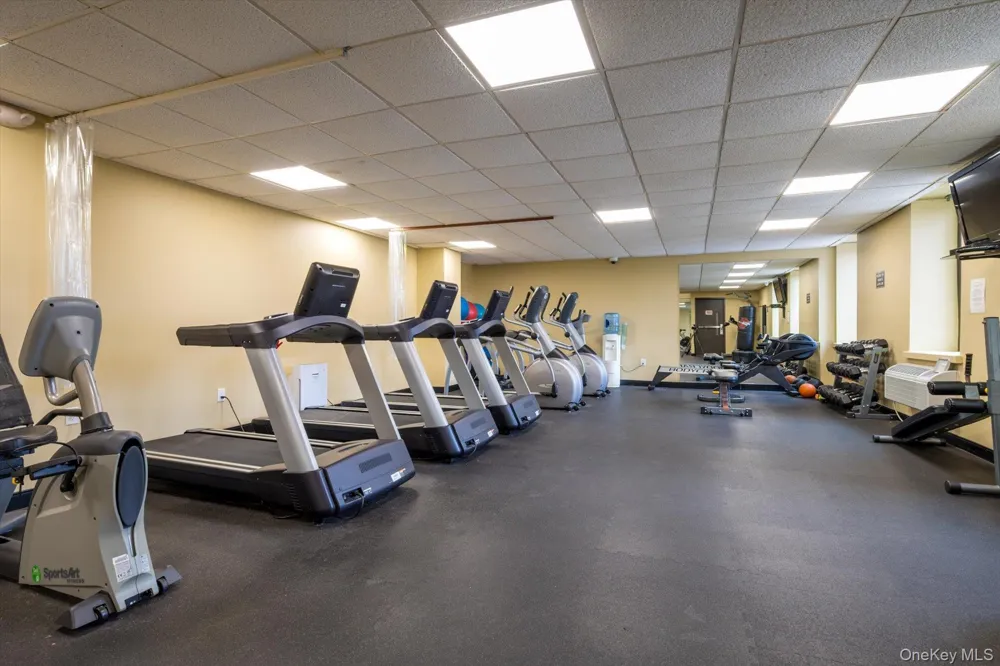 100 W Broadway #7L Long Beach, NY 11561