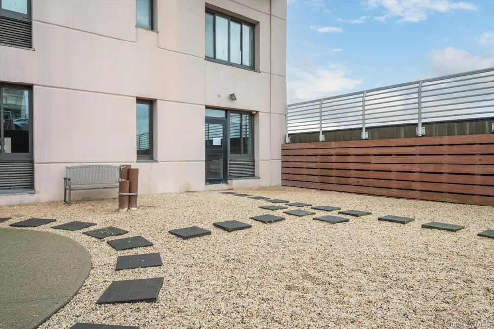 100 W Broadway #7L Long Beach, NY 11561