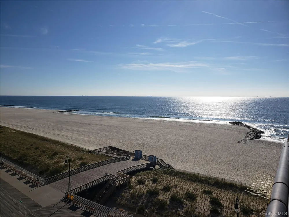 100 W Broadway #7L Long Beach, NY 11561