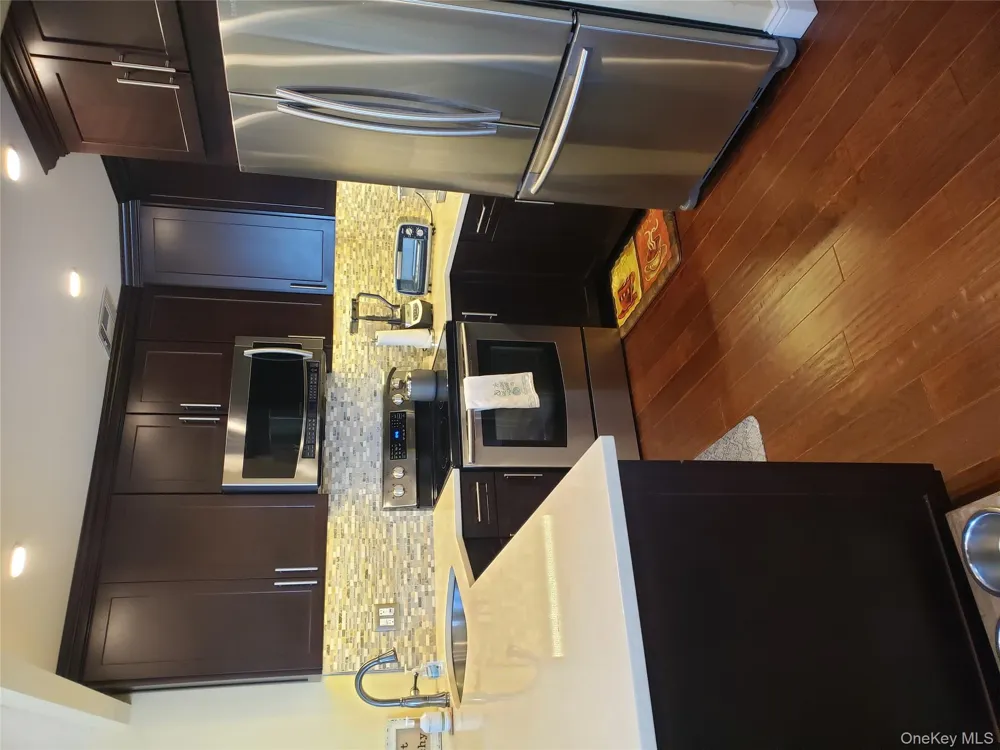 100 W Broadway #7L Long Beach, NY 11561