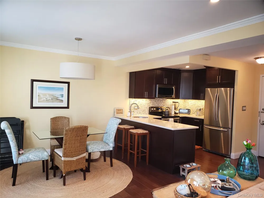 100 W Broadway #7L Long Beach, NY 11561