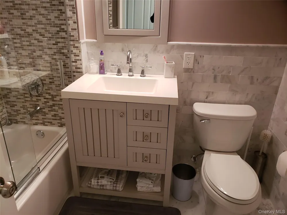 100 W Broadway #7L Long Beach, NY 11561