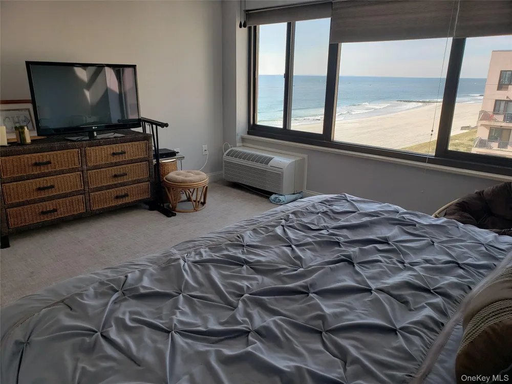 100 W Broadway #7L Long Beach, NY 11561