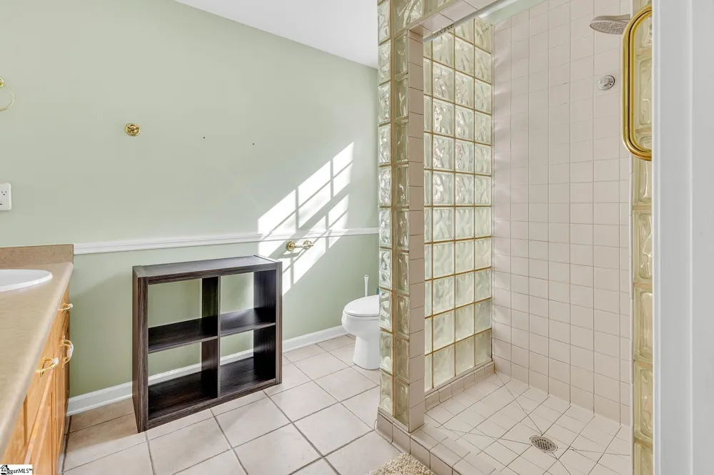 207 Hogan Drive Westminster, SC 29693