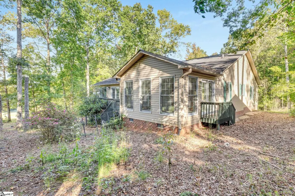 207 Hogan Drive Westminster, SC 29693