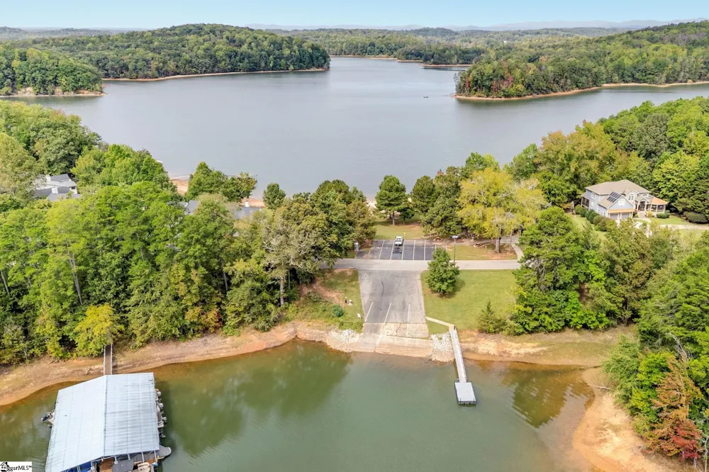 207 Hogan Drive Westminster, SC 29693