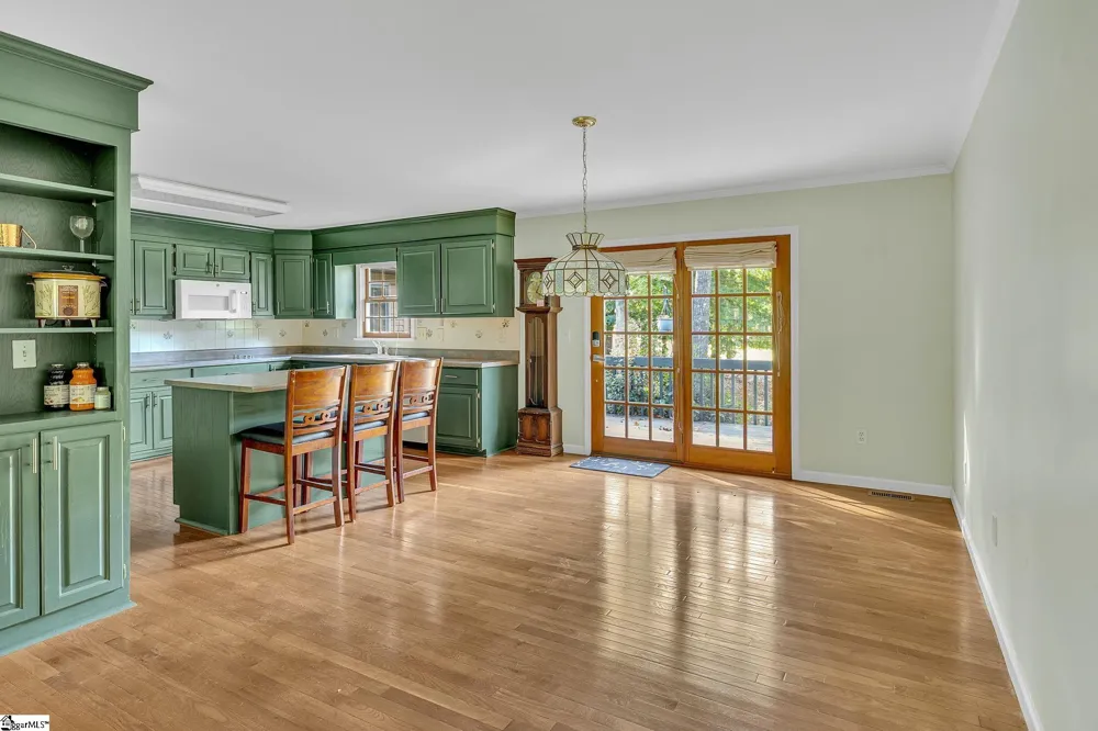 207 Hogan Drive Westminster, SC 29693