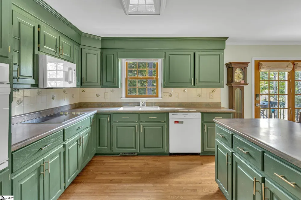 207 Hogan Drive Westminster, SC 29693