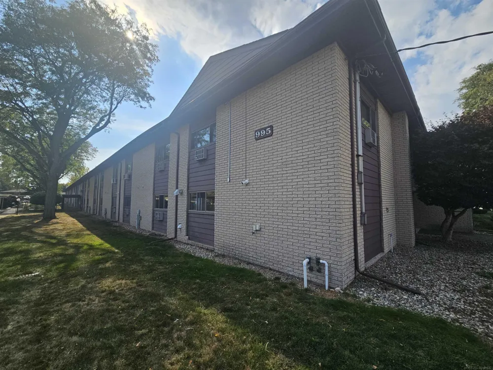 995 Cass Lake Road Waterford Charter Township, MI 48328