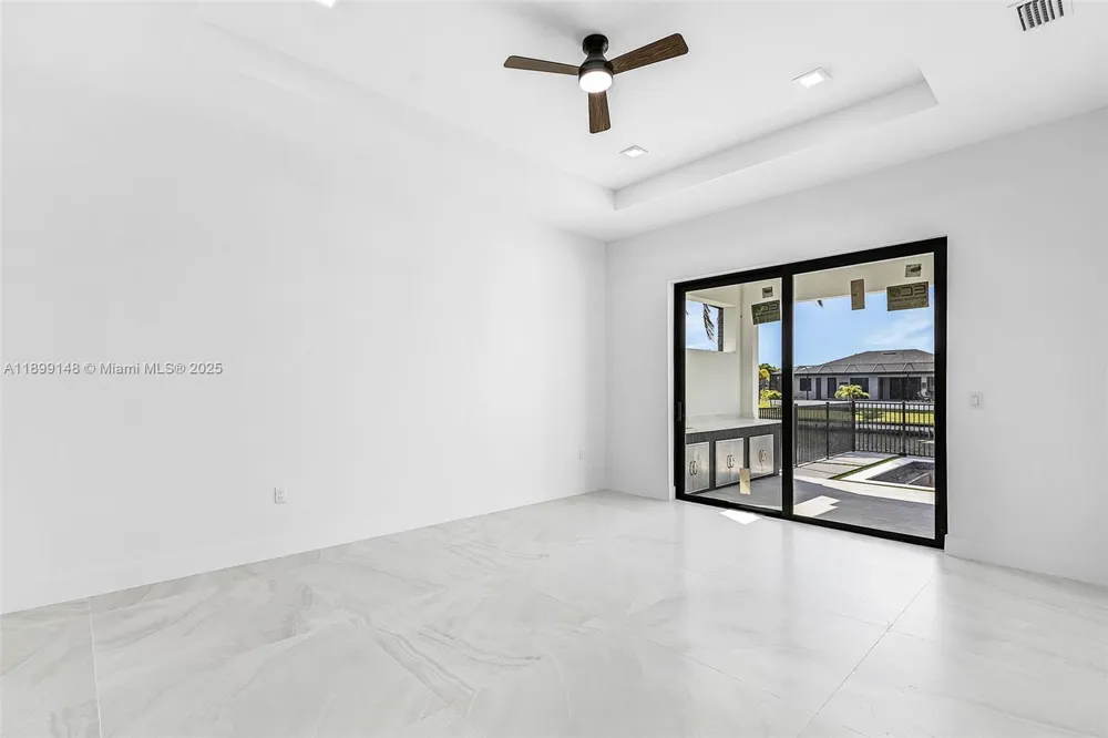 4116 36TH LN Cape Coral, FL 33993