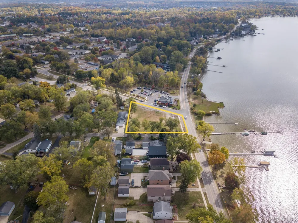 1035 E Walled Lake Drive Walled Lake City, MI 48390