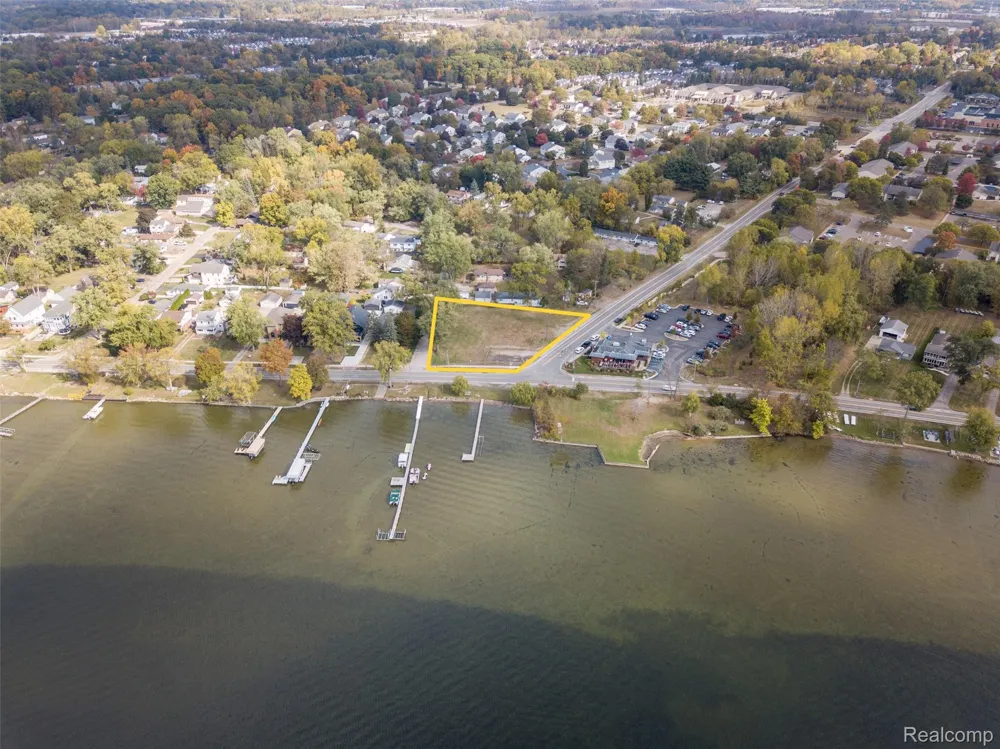 1035 E Walled Lake Drive Walled Lake City, MI 48390