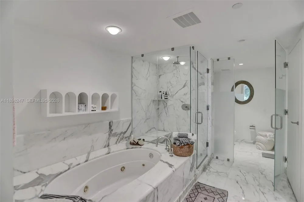 2627 S Bayshore Dr #506 Coconut Grove, FL 33133