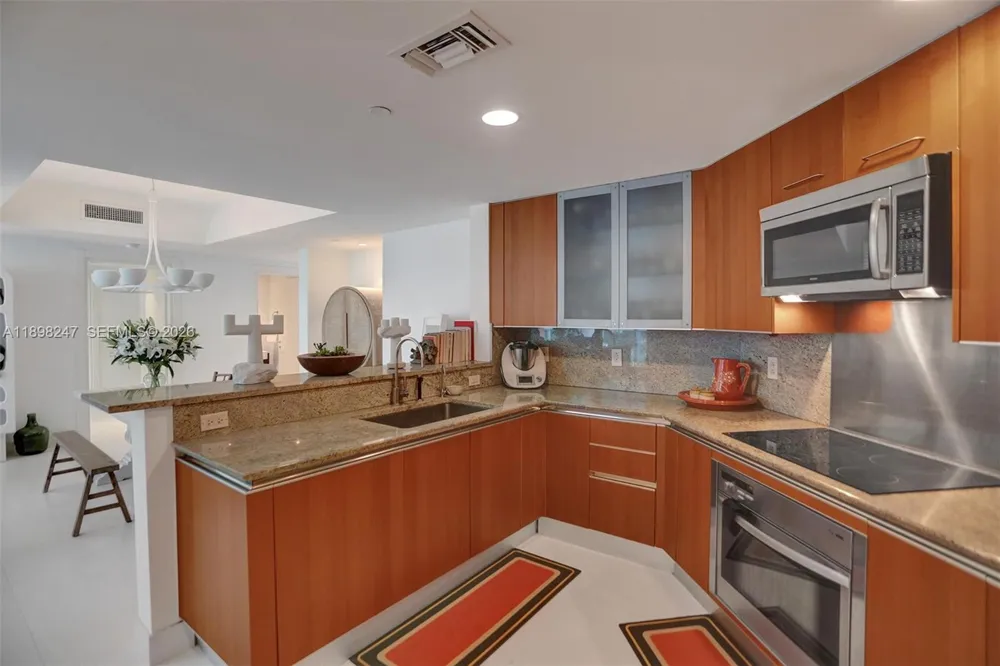2627 S Bayshore Dr #506 Coconut Grove, FL 33133