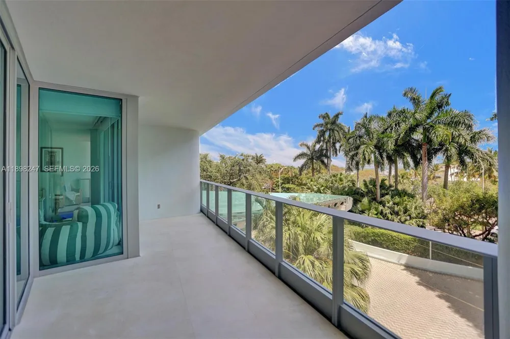 2627 S Bayshore Dr #506 Coconut Grove, FL 33133