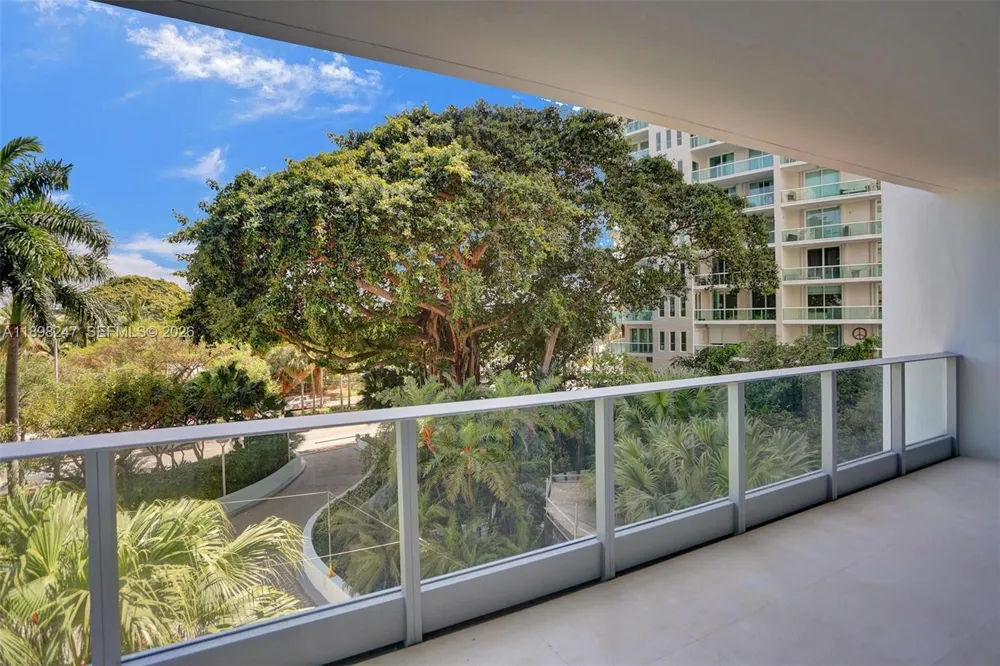 2627 S Bayshore Dr #506 Coconut Grove, FL 33133