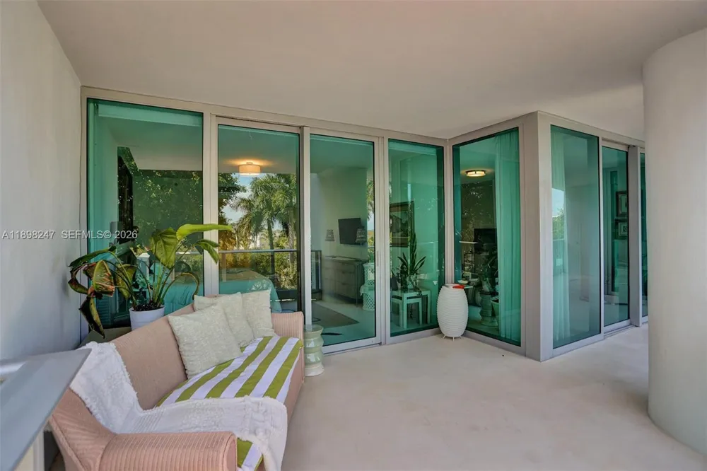 2627 S Bayshore Dr #506 Coconut Grove, FL 33133