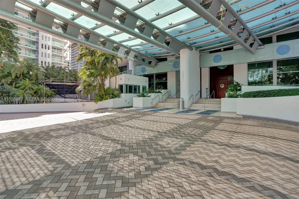 2627 S Bayshore Dr #506 Coconut Grove, FL 33133