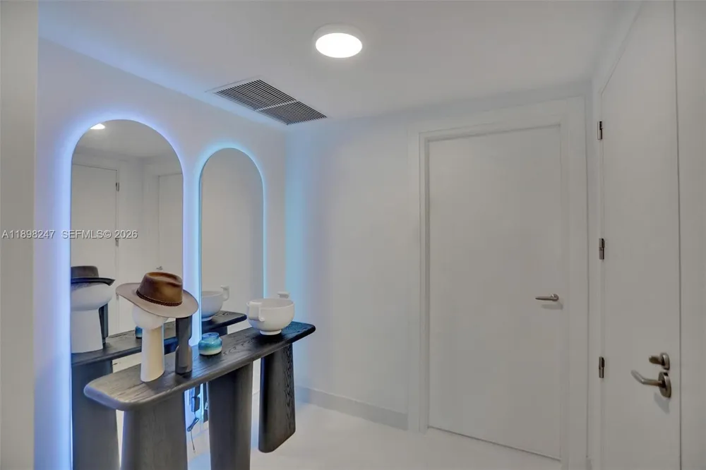 2627 S Bayshore Dr #506 Coconut Grove, FL 33133