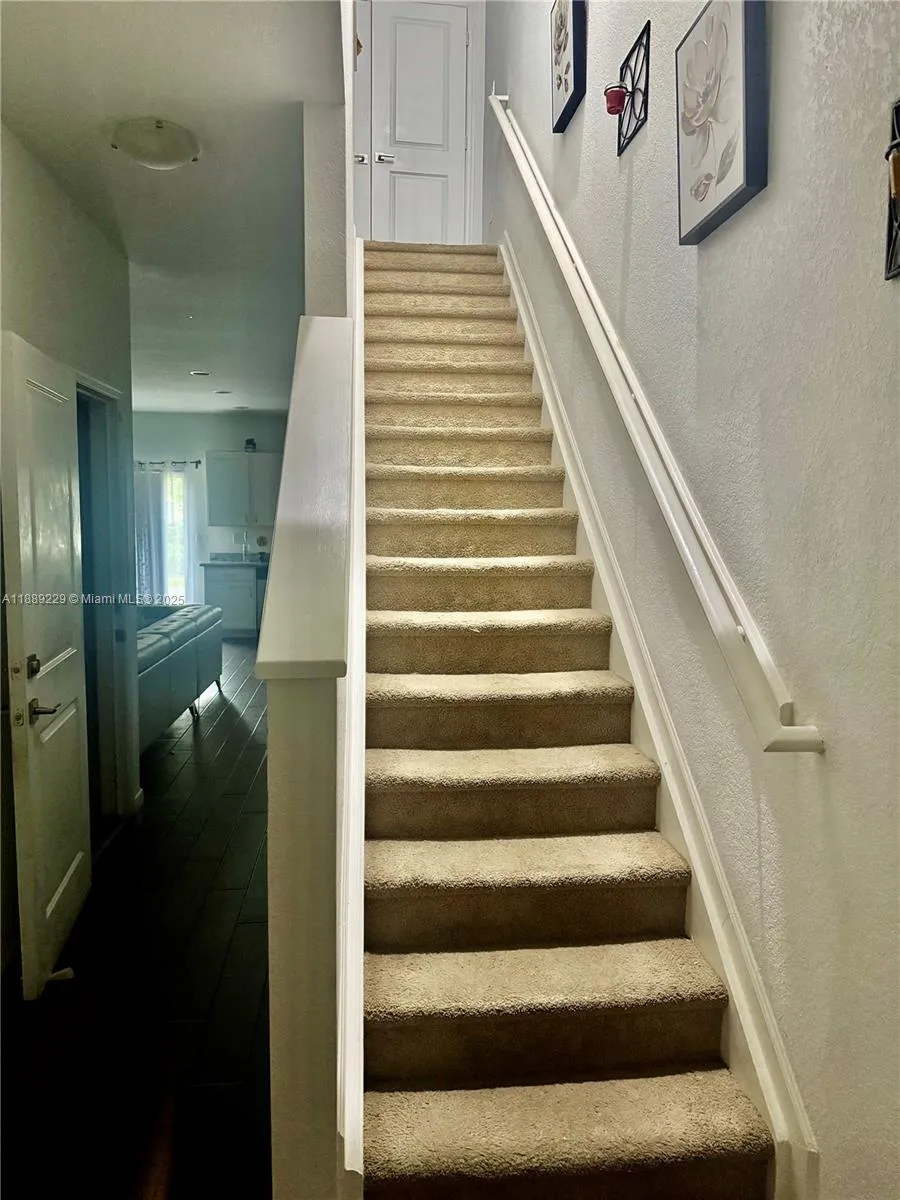 4039 NW 11th St Lauderhill, FL 33313
