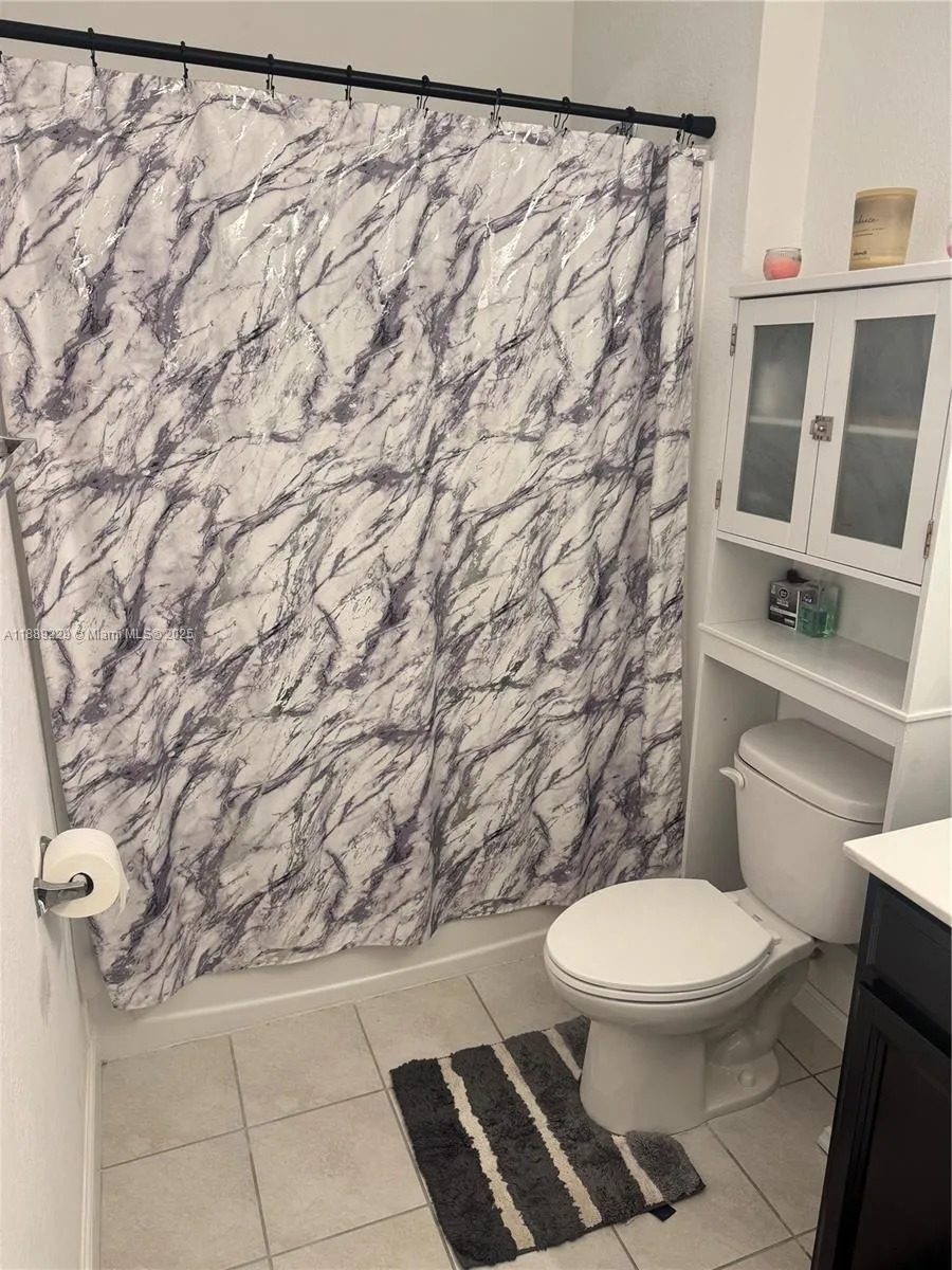4039 NW 11th St Lauderhill, FL 33313