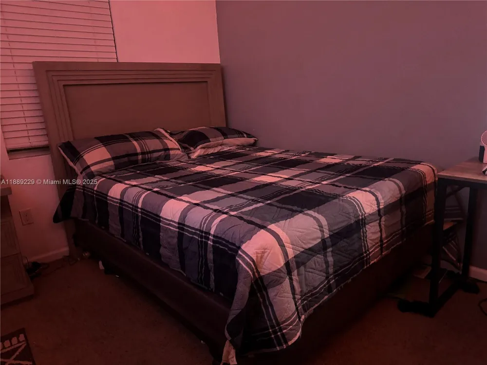 4039 NW 11th St Lauderhill, FL 33313