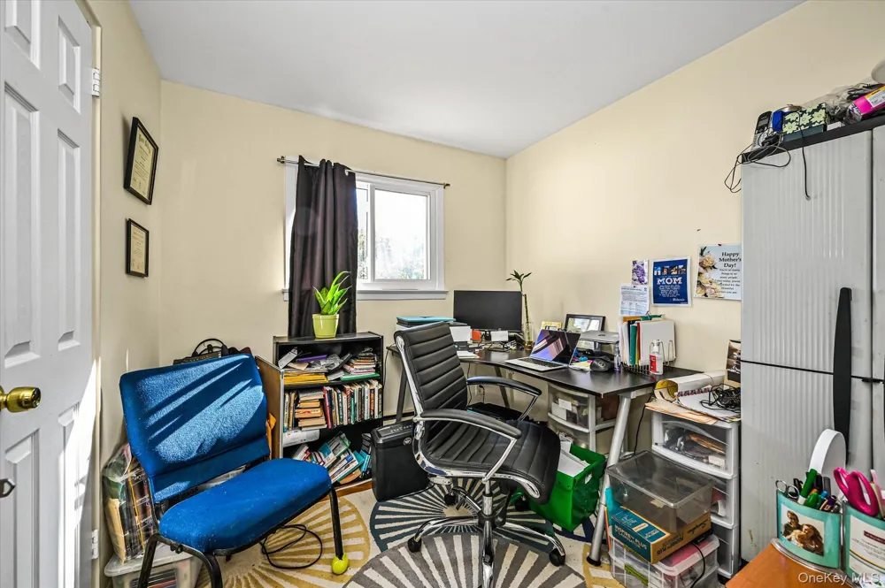 16 E Chestnut Street Central Islip, NY 11722