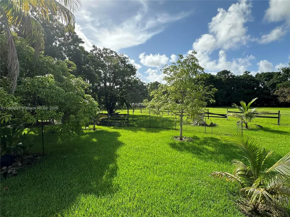 6300 SW 181st Ln Southwest Ranches, FL 33331