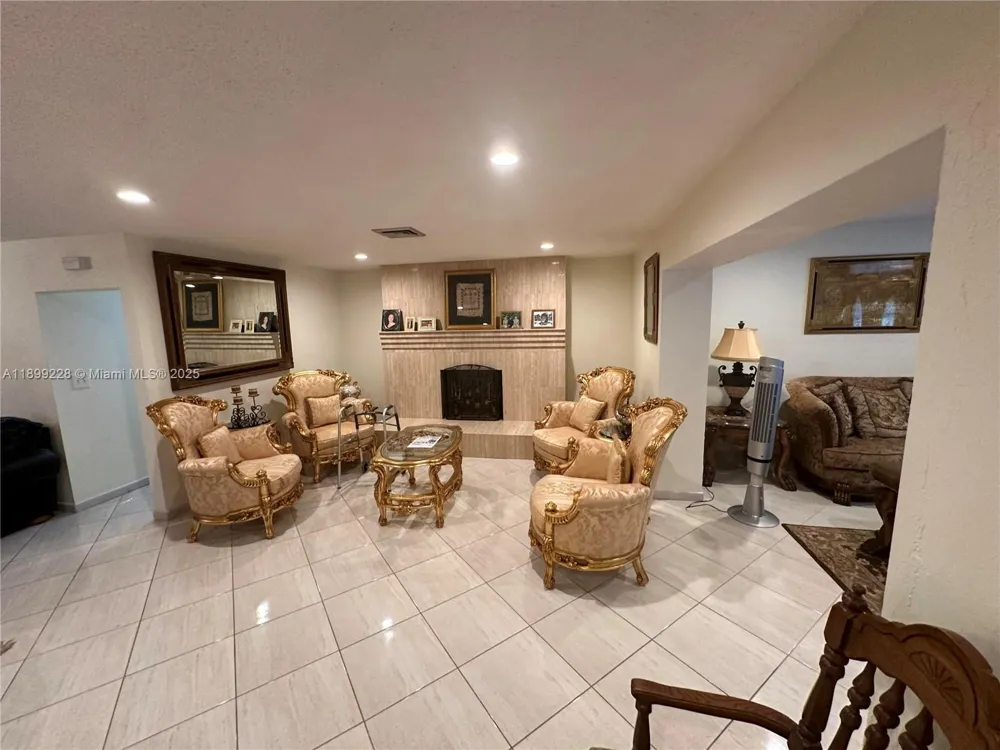 6300 SW 181st Ln Southwest Ranches, FL 33331