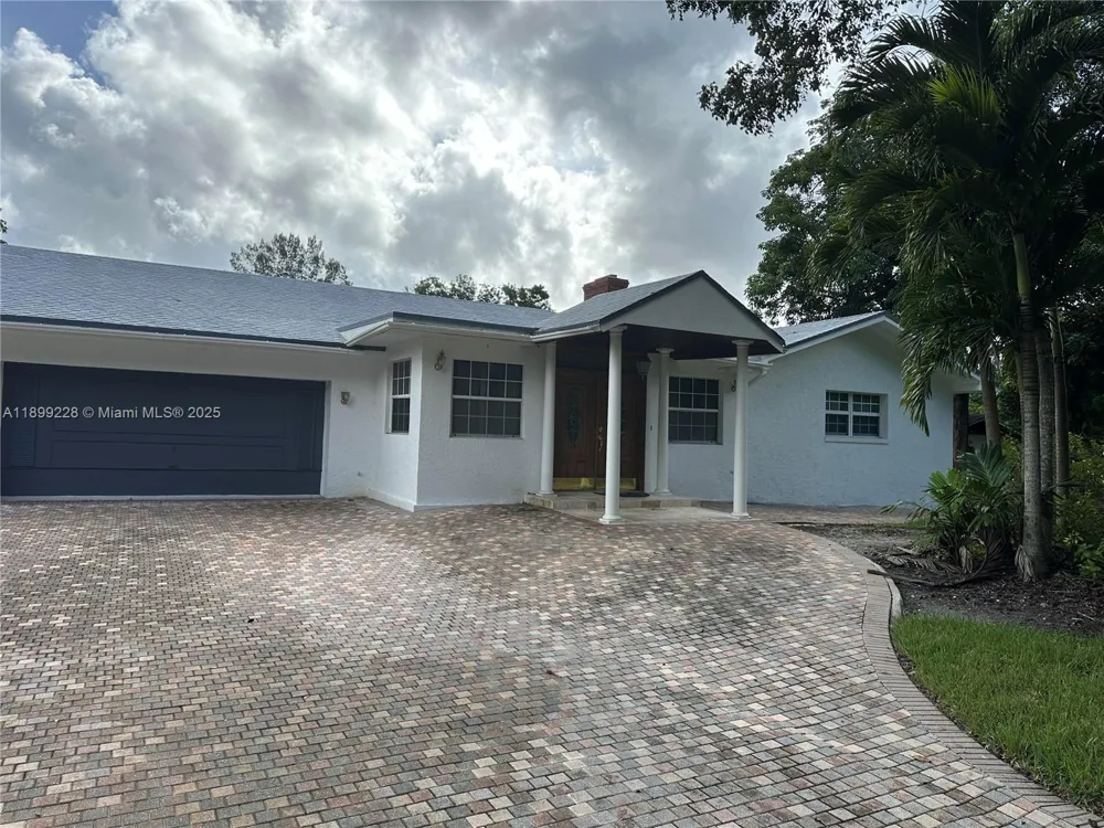 6300 SW 181st Ln Southwest Ranches, FL 33331