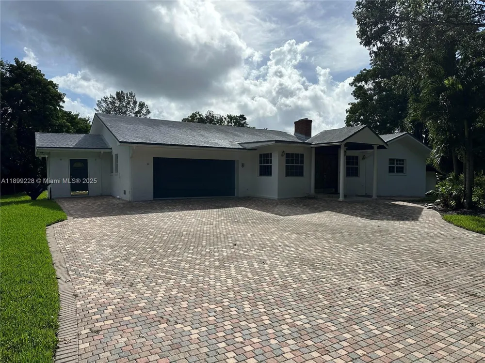 6300 SW 181st Ln Southwest Ranches, FL 33331