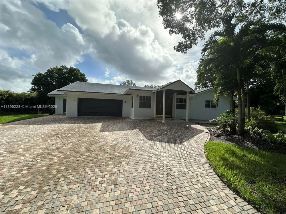 6300 SW 181st Ln Southwest Ranches, FL 33331