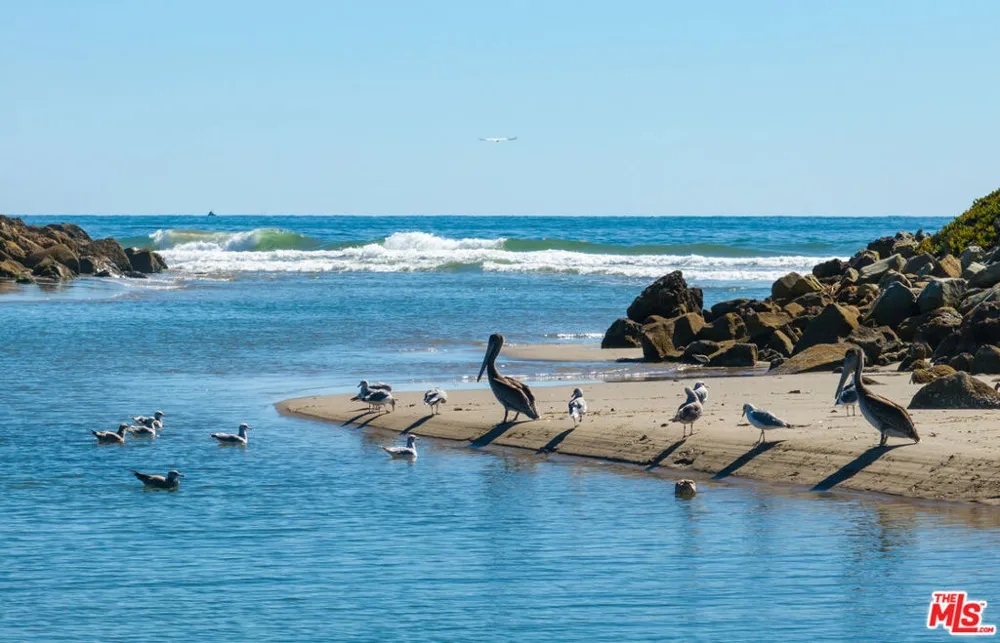 571 Sand Point Road Carpinteria, CA 93013